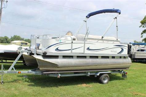 Apex Marine Qwest Adventure 7516 Sport Deluxe Boats For Sale
