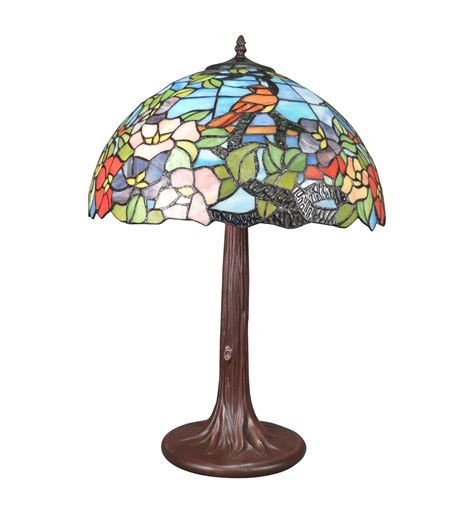 The most famous items decorated with tiffany glass is the tiffany lamps. Lampe Tiffany - Lampen Tiffany mit einem farbigen Glas