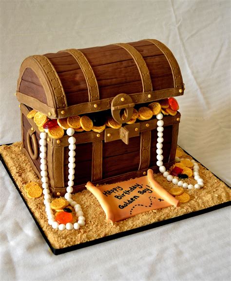 Treasure Chest Cake Yellow Cake With Buttercream With A Ganache