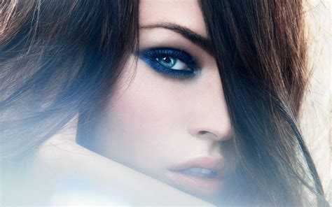 壁纸 面对 妇女 模型 长发 演员 蓝色 黑发 鼻子 皮肤 梅根福克斯 颜色 女孩 美丽 眼 唇 发型