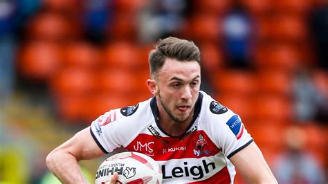 Ryan Brierley Staying At Leigh According To Owner Derek Beaumont Rugby League News Sky Sports