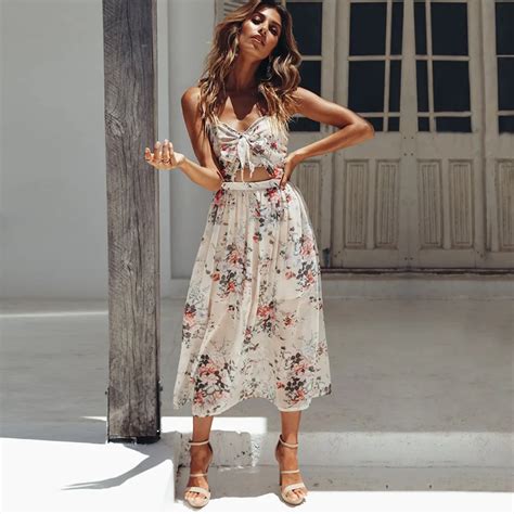 Women Summer Dress 2018 Bohemian Style Floral Print Boho Beach Dress Halter Sleeveless Cut Out