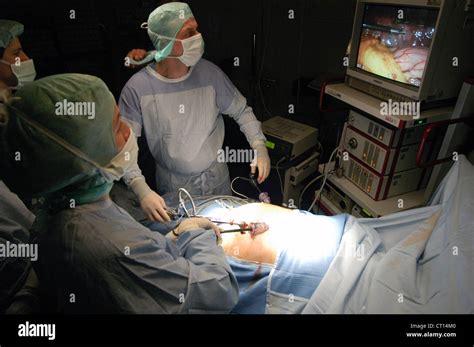 Abdominal Surgery Horizontal Hi Res Stock Photography And Images Alamy