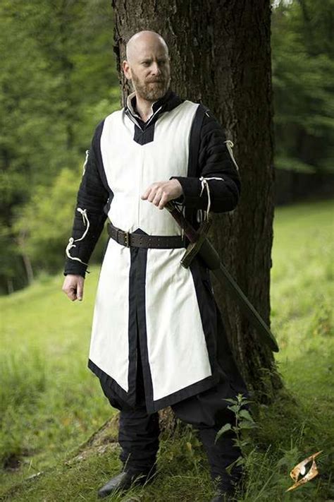 Basic Tabard Black Medieval Medieval Clothing Medieval Fashion