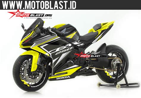 Keren banget modifikasi decal stripping cbr 250 rr track: Modifikasi striping Honda CBR250RR Black Sporty Yellow ...