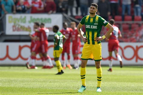 Alles door oefening den haag, commonly known by the abbreviated name ado den haag, is a dutch association football club from the city of the hague. Wedstrijdverslag - FC Utrecht - ADO Den Haag eindigt in 3 ...