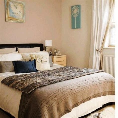 We've rounded up 26 tips for creating the cozy bedroom of your dreams. Bedroom Decorating Ideas On A Small Budget - Interior ...