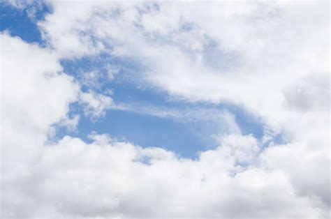 3840x2560 Cloud Formation Cloudy Sky Grey Sky Upside Down 4k