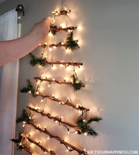 30 Wall Hanging Christmas Trees
