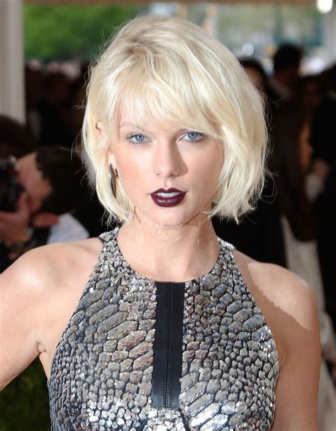 celebridades que lucen increíbles con cabello platino Swift ha estado bajo última Platinum