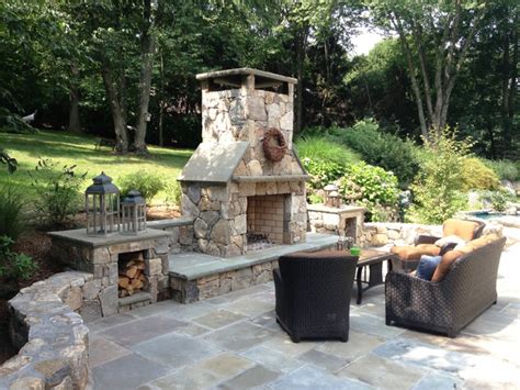 Discover landscaping for any sized back yard ideas from bunnings warehouse. Outdoor entertainment area - Traditional - Patio - New ...