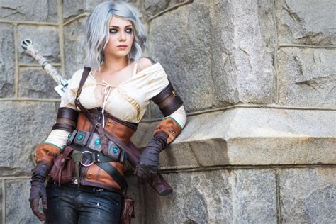 Hot Pictures Of Ciri From Witcher Series Are Just Too Yum For Her
