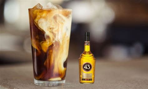 Recept romige ijskoffie met Licor 43