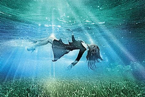 Royalty Free Women Drowning Underwater Clip Art Vector Images
