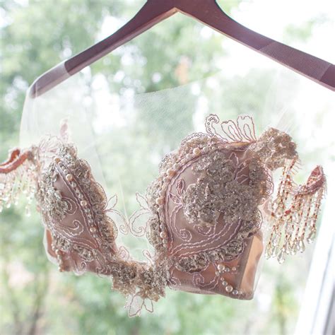 Hochzeitskleider prinzessin brautkleid prinzessin schulterfreies hochzeitskleid ballkleid heiraten bruder. Pin on outfits