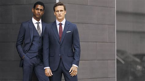 11 Tips How To Wear A Suit Hockerty