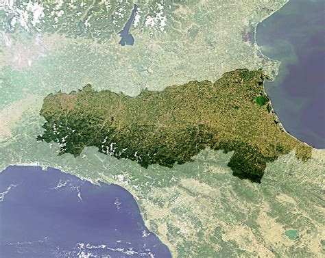Space in Images - 2012 - 06 - L'Emilia Romagna vista dallo spazio