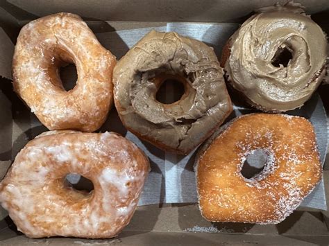 National Donut Day 2023 Deals Offers And Freebies In New Hampshire