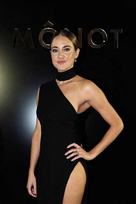 Shailene Woodley Bare Legs At Monot Womenswear Photos The Fappening