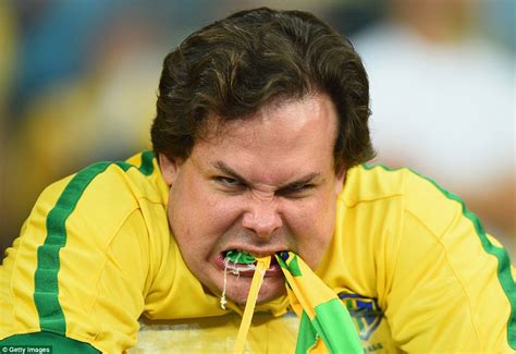 brazil fans boo off their fallen heroes after 7 1 defeat by germany daily mail online