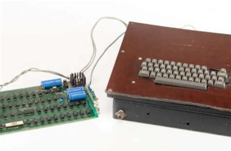 Iconic Relic Apples Historic Apple 1 Computer Set To Auction The