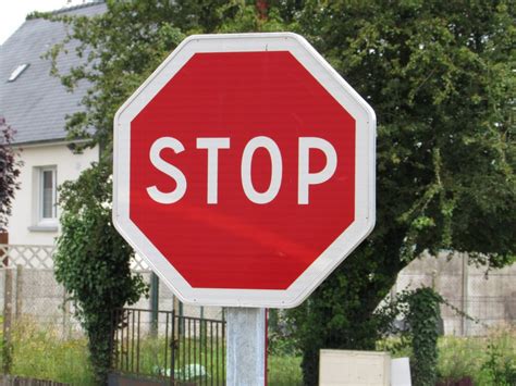 Rund 8.000 schülerinnen und schüler nutzen dieses angebot, um gerade in den kernkompetenzen deutsch und mathematik lernrückstände zu überwinden. Kostenlose Bilder Stoppschild : Kostenlose Foto Nummer ...