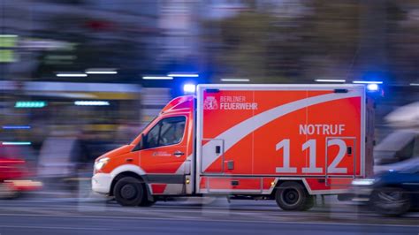Todes-Drama bei Abiball in Berlin: Tödlicher Sturz! 17-Jährige fällt
