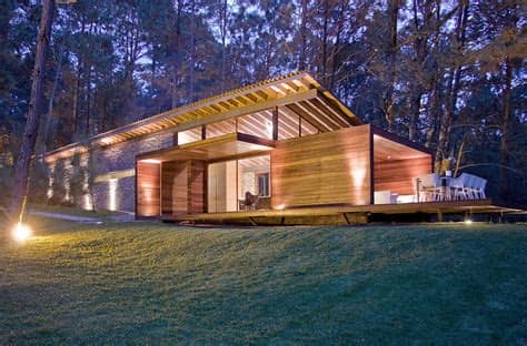 Cada una con personalidad propia, pero todas con un estilo relajante, materiales y colores naturales. Moderna casa de campo construida en madera, hermosa ...