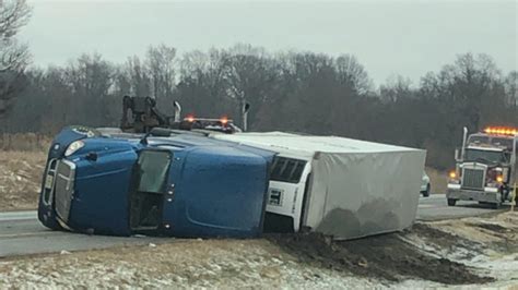 Two Injured In Semi Rollover Crash On Indiana Toll Road Wsbt