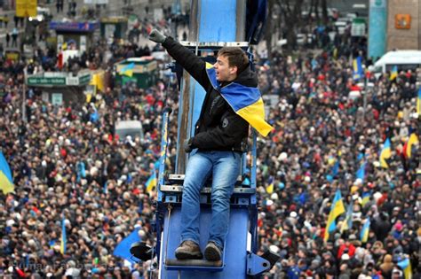 37 Unique Photos To Remember The Euromaidan Revolutioneuromaidan Press