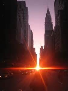 The Manhattan Solstice New Yorks Stunning Light Show Daily Mail Online