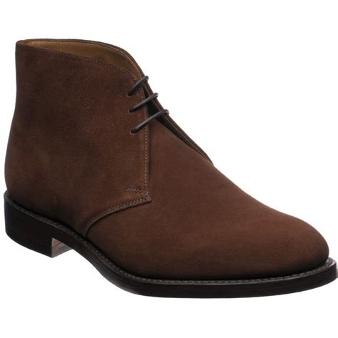 Loake Shoes Loake 1880 Classic Kempton Rubber Rubber Soled Chukka Boots In Brown Suede At