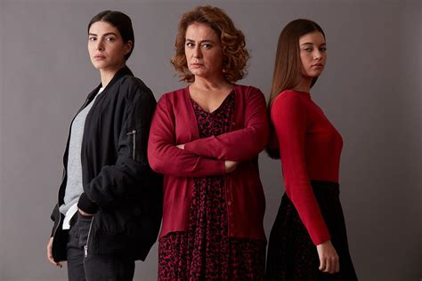 Fazilet hanim ve kizlari cast вҐГоспожа Фазилет и ее дочери