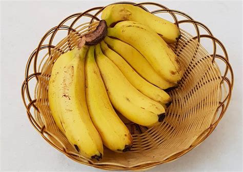 Nov 12, 2020 · while, yes, you can use banana peels as fertilizer and it will not harm your plant, it is best to compost them first. Can Bananas Be Refrigerated? - How To Store Bananas ...