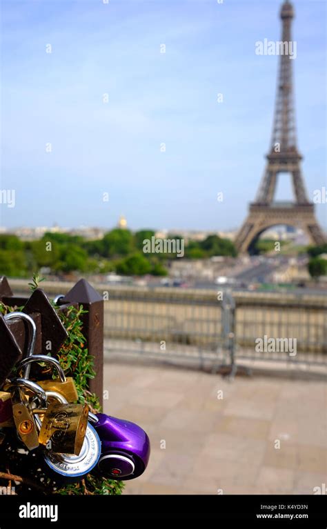 Love Locks Hi Res Stock Photography And Images Alamy