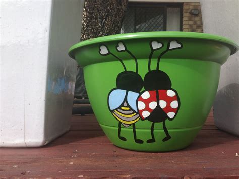 Check spelling or type a new query. Lady bug and bumble bee pot | Summer crafts for kids ...