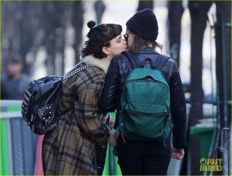 Kristen Stewart Gets A Kiss From Rumored Girlfriend Soko Photo 942205 Photo Gallery Just