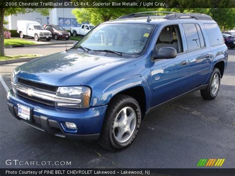 Superior Blue Metallic 2006 Chevrolet Trailblazer Ext Ls 4x4 Light