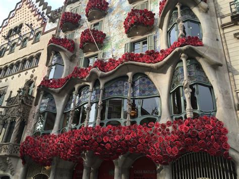 También puede calcular la ruta a barcelona donde la a continuación encontrará las direcciones, los teléfono y la página web de casa del libro en barcelona. El Día Internacional del Libro y la leyenda de Sant Jordi ...