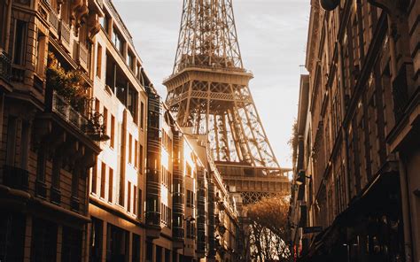 Download Wallpaper 2560x1600 Eiffel Tower Building Architecture