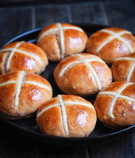 Hot Cross Buns Vegan And Eggless Easy Recipe Easter Bread