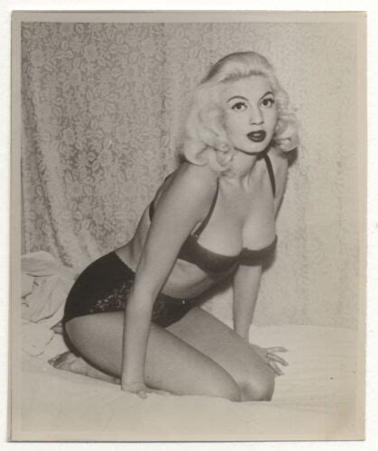Vintage 50s Photo Girl Jacquelyn Jackie Prescott Blond Semi Nude 667
