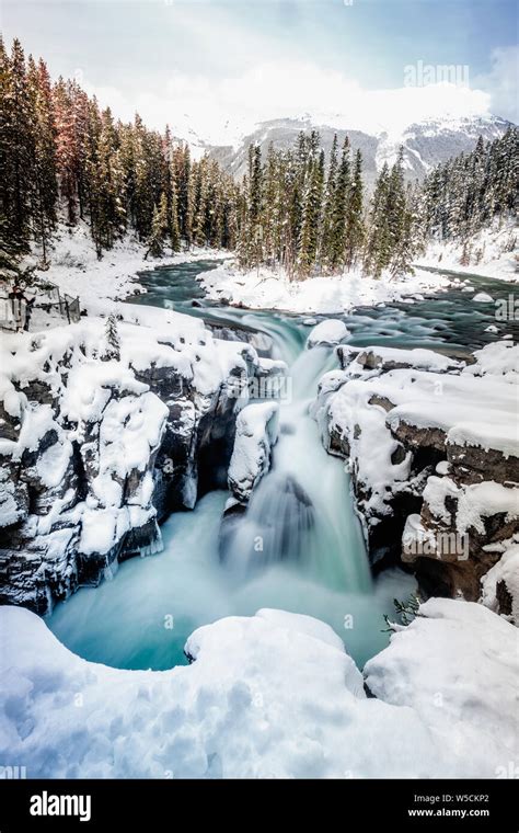 Sunwapta Falls At Banff National Park Canada Stock Photo Alamy