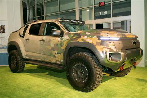 The Chevrolet Colorado Zh2 Fuel Cell Previews The Future Of Military