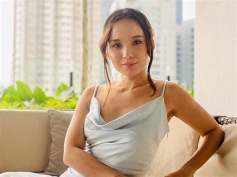 Jasmine suraya chin xian mei (10 kasım 1989 doğumlu), kuching'den selamlanan çin kökenli bir malezyalı televizyon sunucusu ve aktris. Jasmine Suraya Tak Tergesa Nak Kahwin | Beautifulnara ...
