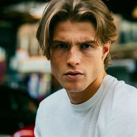If someone has long hair, it's time to add a longer curtain bang (like sienna miller in the movie alfie), trygstad says. 30 Best Curtains Hairstyles For Men (2020 Guide) | 90s ...