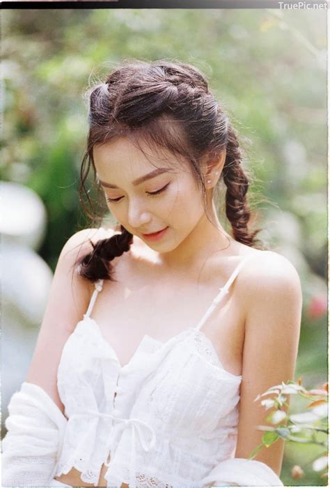Vietnamese Sexy Model Vu Ngoc Kim Chi Beautiful In White
