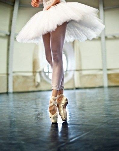 beauty poise strength ballet photography ballet beautiful ballerina