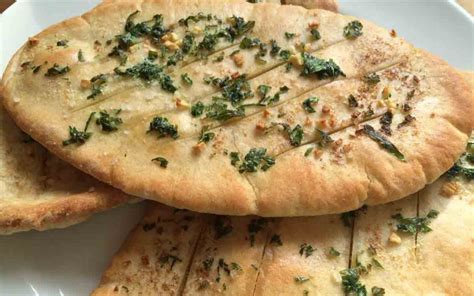 Quick And Easy Garlic Pitta Bread Pikalily Food Blog