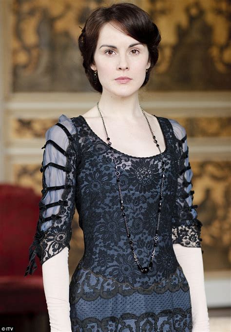 Downton Abbeys Michelle Dockery Reflects On Her Friendship With Laura Carmichael Daily Mail